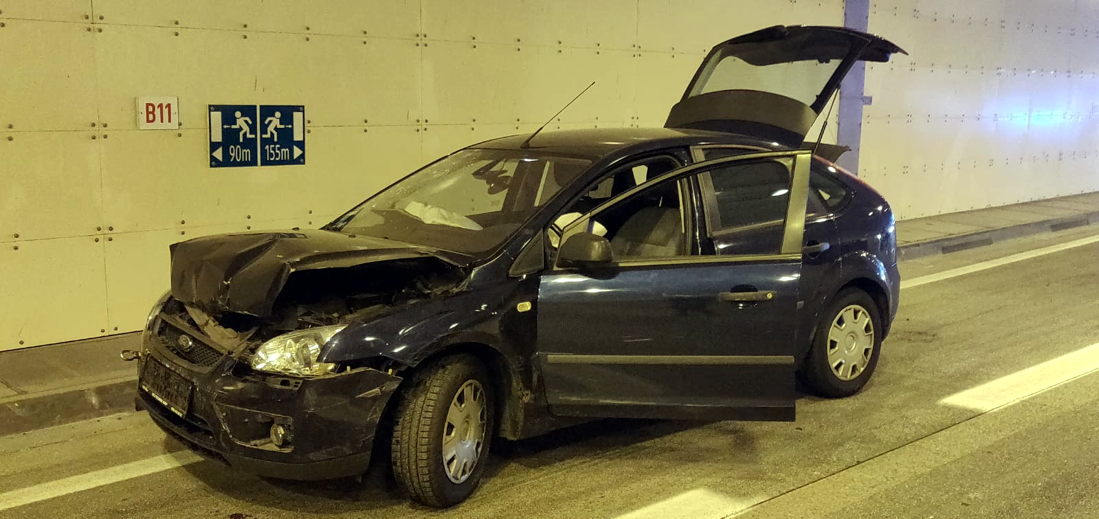 Verkehrsunfall mit mehreren Fahrzeugen im Tunnel Rannerdorf